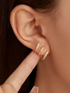 1Pair, Women's Claw Set with Super Shiny Synthetic High Quality Earrings, Blingbling Dazzling, Exquisite And Lovely, Luxurious And Elegant, Suitable for All Occasions, Perfect Gift for Women Silvery/Golden Color Women's Fashion Earrings
