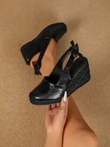 Women's Wedge Platform Sandals, Fashion Closed-Toe Strap Design, Plain PU Leather, Medium Width, Round Toe, Casual Summer Shoes