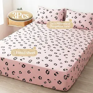 3-piece leopard print bed sheet set. Soft and comfortable mattress protector, includes 1 fitted sheet and 2 pillowcases (filling not included). Suitable for all seasons. Deep pockets. Machine washable. Suitable for single, double, king, and queen size bed