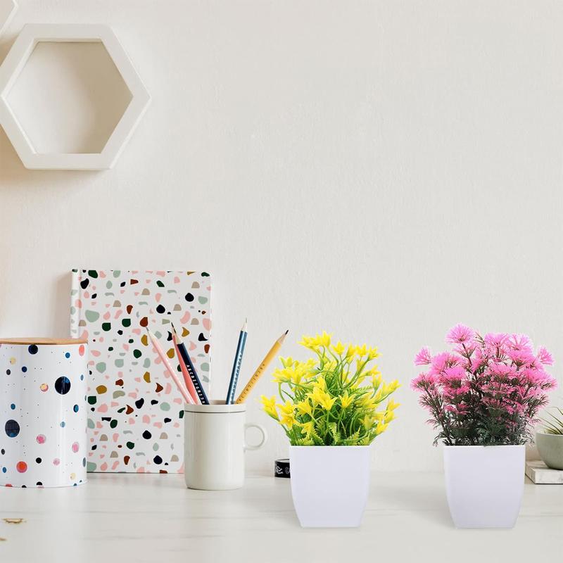 6 Pot Small Plant Flowerpot Artificial Plastic Eucalyptus Plant Indoor Greenery Plant Indoor Desk Coffee Table Bathroom Bedroom Home Decoration