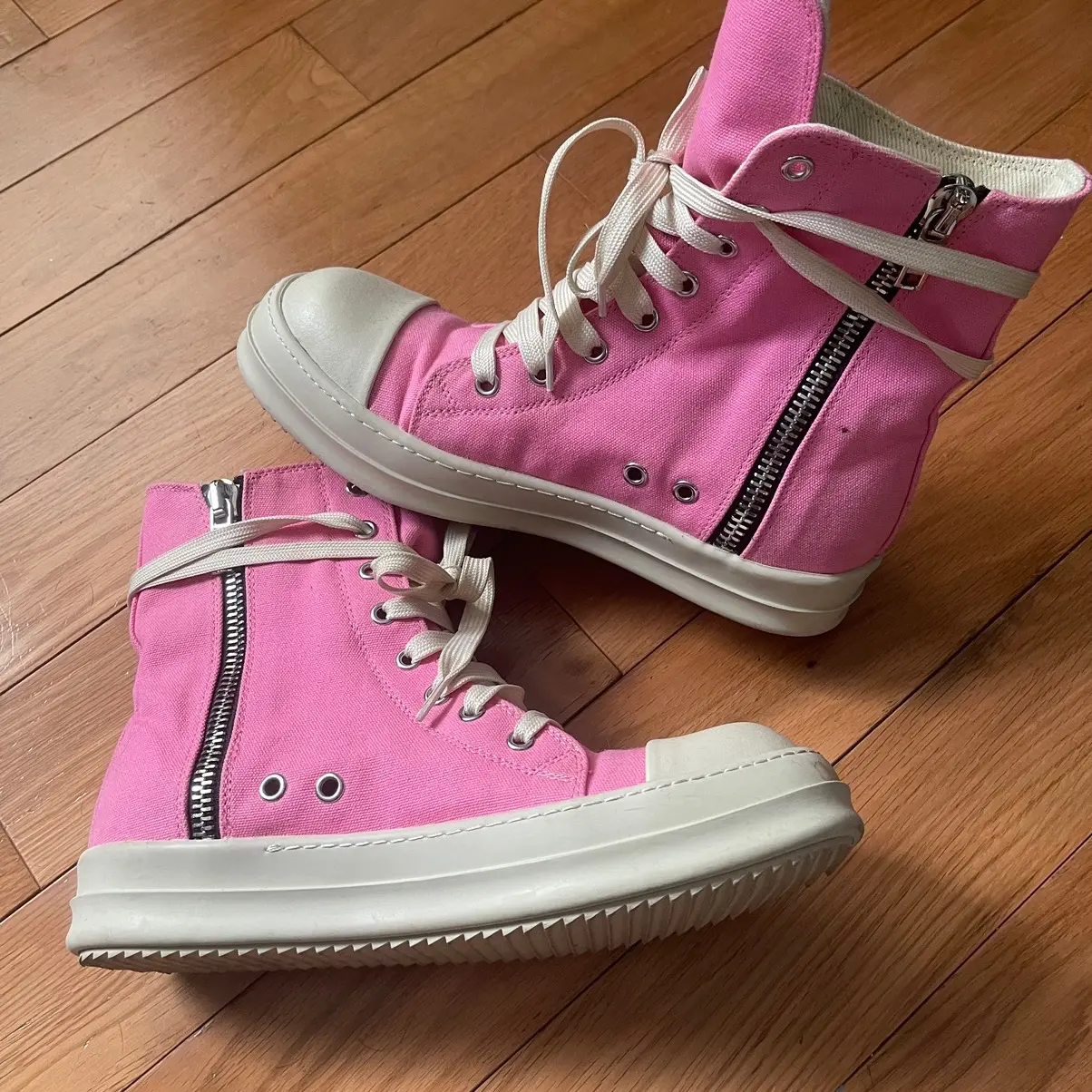 pink canvas boots