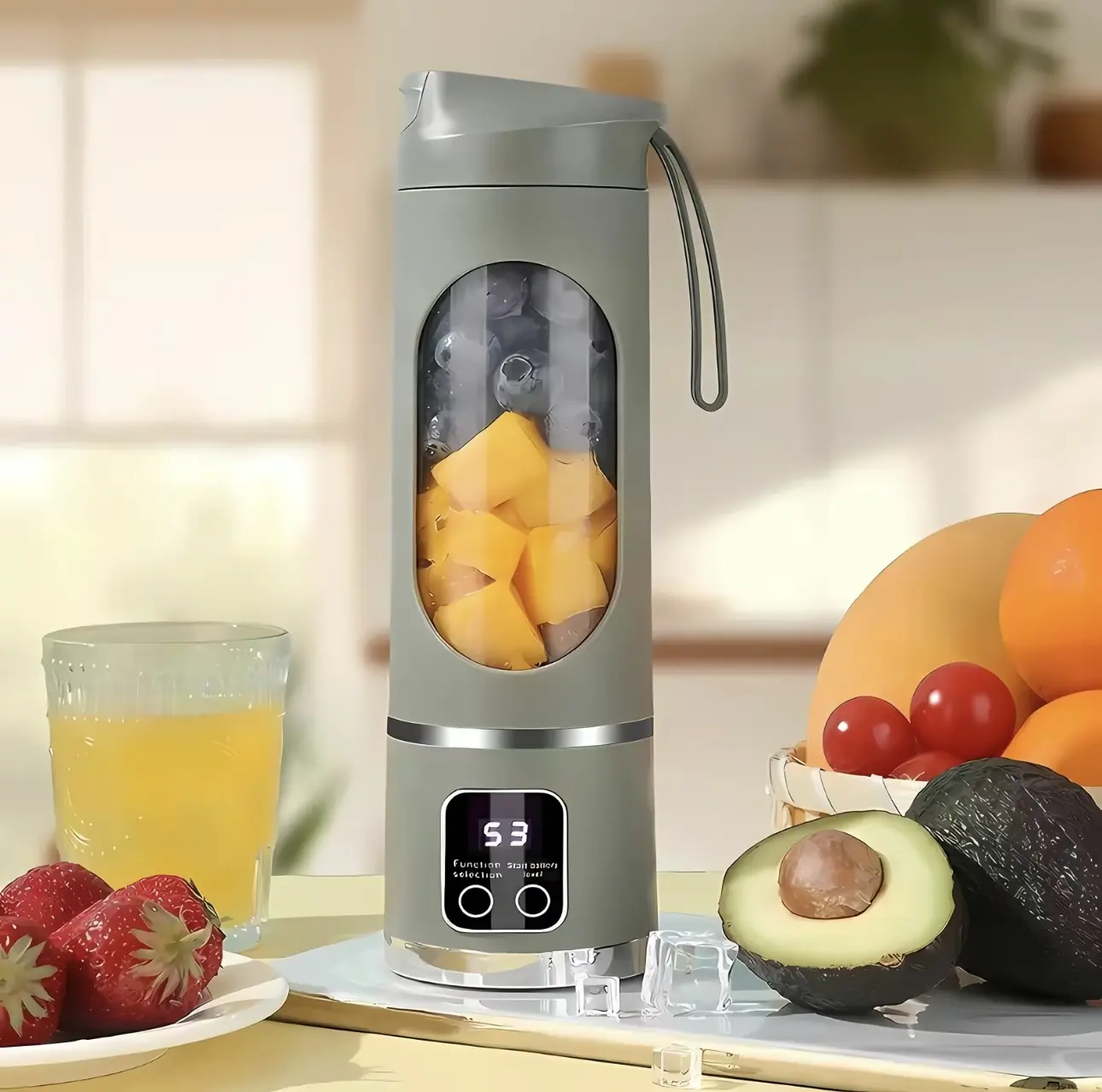 Smart electric blender cup with intelligent LED digital display, 450 ml USB rechargeable portable juicer, leakproof mini mixer for fresh juice, smoothies, and fitness protein shakes