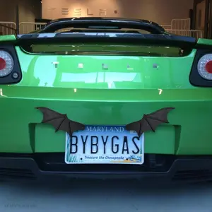 1 Set Halloween Bat Wing Decorations - Black Gothic Car & Party Hanging Ornaments, Artificial Wood License Plate Decor for Vehicles, Home, Haunted House - Easy Mount No Wiring Needed, Vampire-Themed Halloween Party Decorations