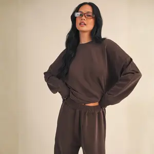 Zuri Super Soft Oversized Crew: Chocolate