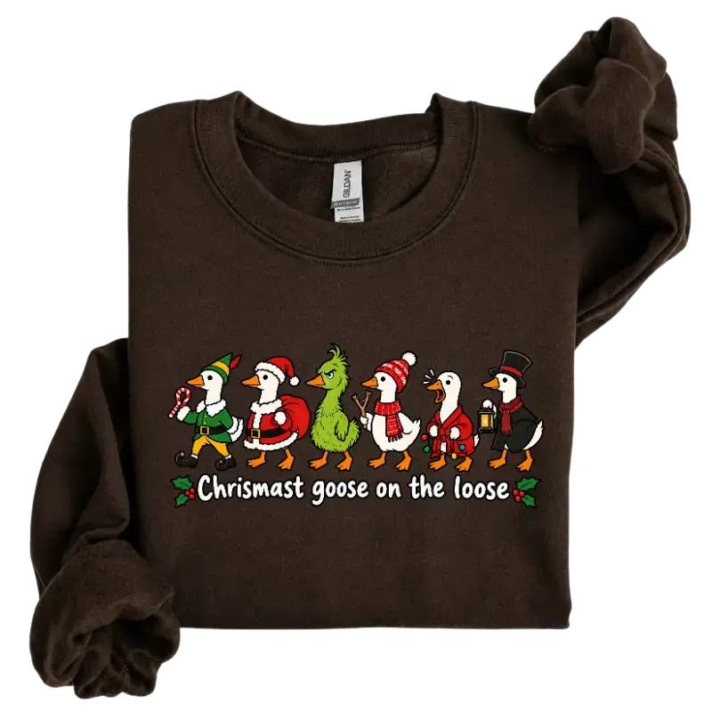 Christmas Goose Sweatshirt – Christmas Goose On The Loose Crewneck, Funny Holiday Graphic Pullover, Cute Festive Winter Outfit for Women & Goose Lovers | Riley Shop