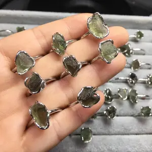 natural crystal motivate rings hot sale