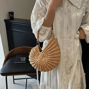 Handwoven Shell Tote Bag with Chain Strap, Large Capacity Bohemian Beach Bag for Women, Summer Vacation Handbag, Durable Fashion Design