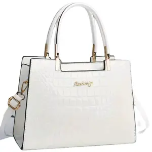 Small Handbag with Cross Body Strap, Multi Pocket Inside, Spacious Design, Ideal for Everyday Use and trendy.