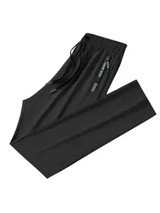 Men’s solid-color fashion sportswear suitable for all seasons, especially ideal for summer wear.