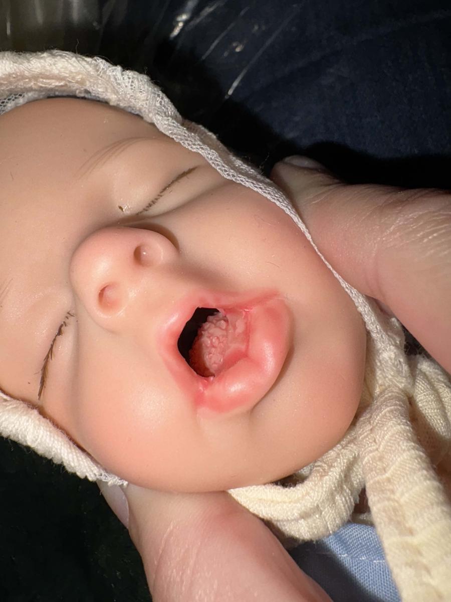 Item: Baby Girl with drink wet system