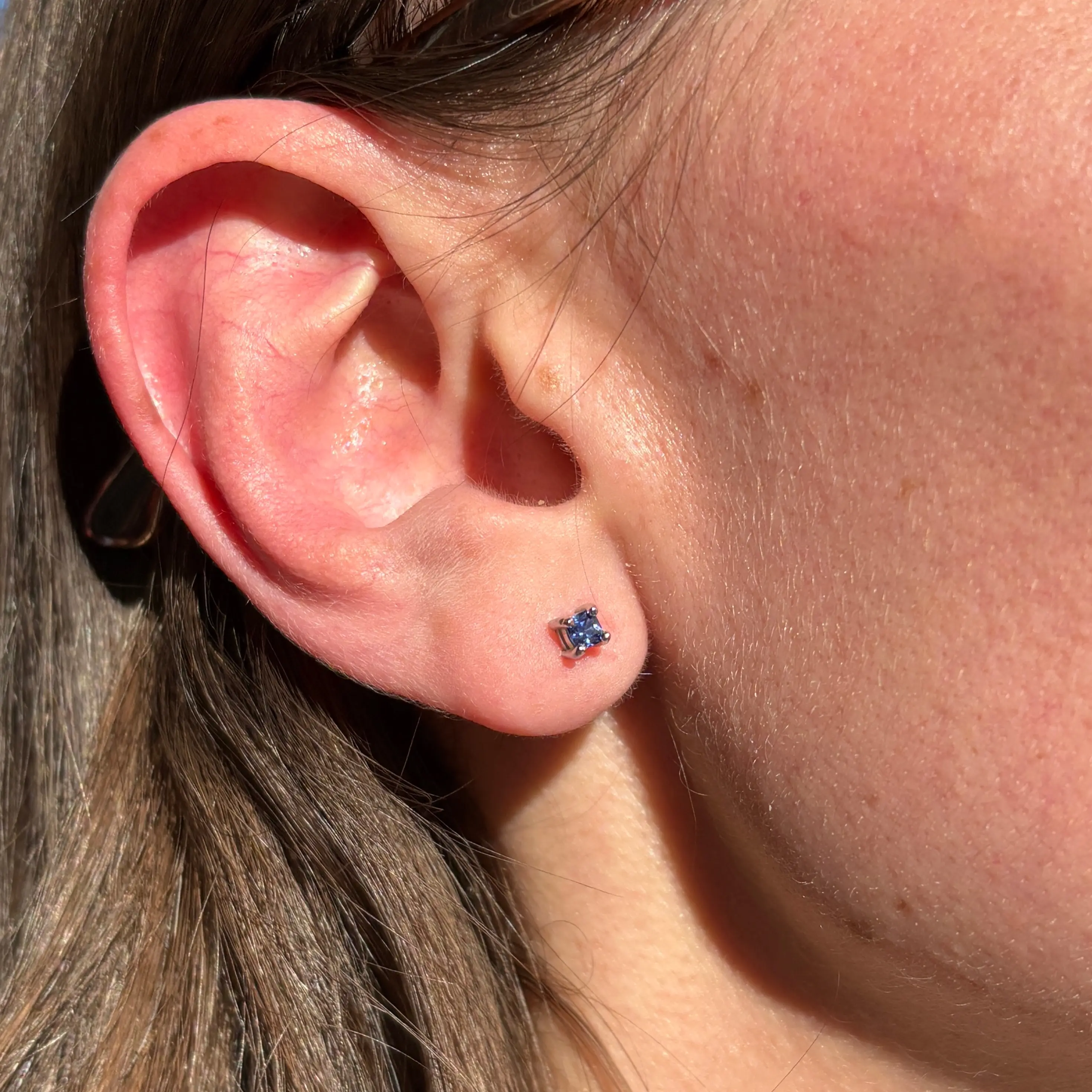 Sterling Silver Simulated Tanzanite Stud Earrings – Brilliant Round Classic Elegance