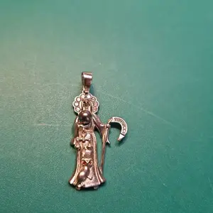 . 925 Santa Muerte
