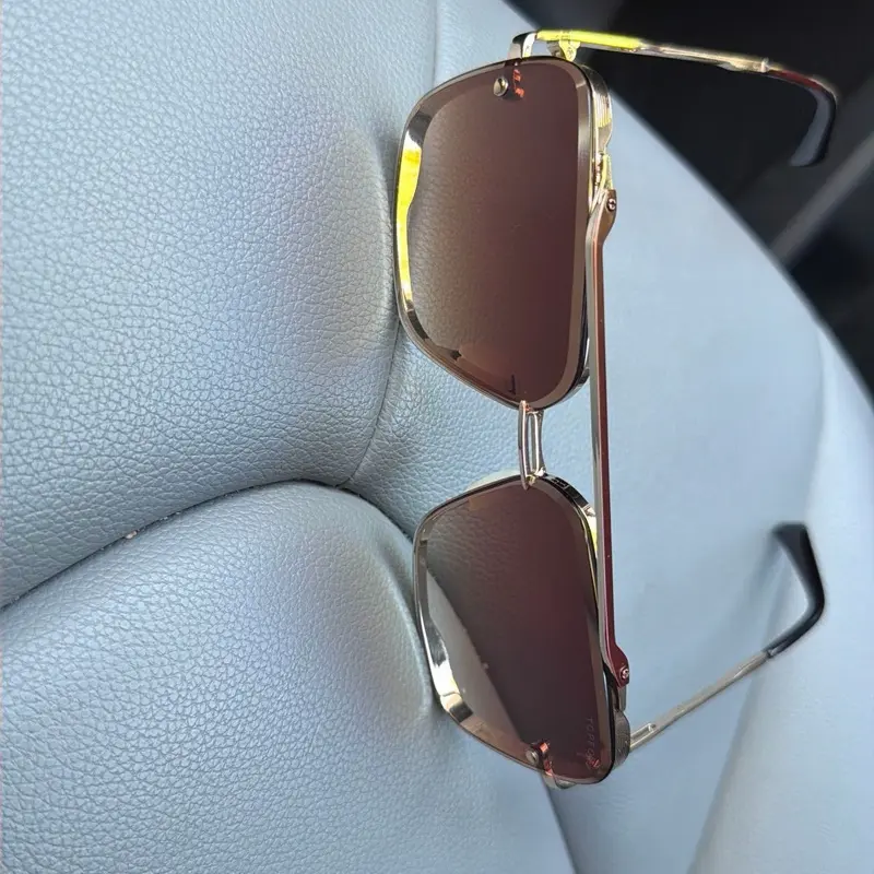Women's Tinted Lens Sunglasses, Vintage Style Glasses, Modern PC Eyewear Fashion Accessories
