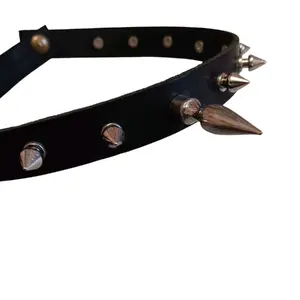 Women's Spike Leather Choker Necklace for Fashion Accessory