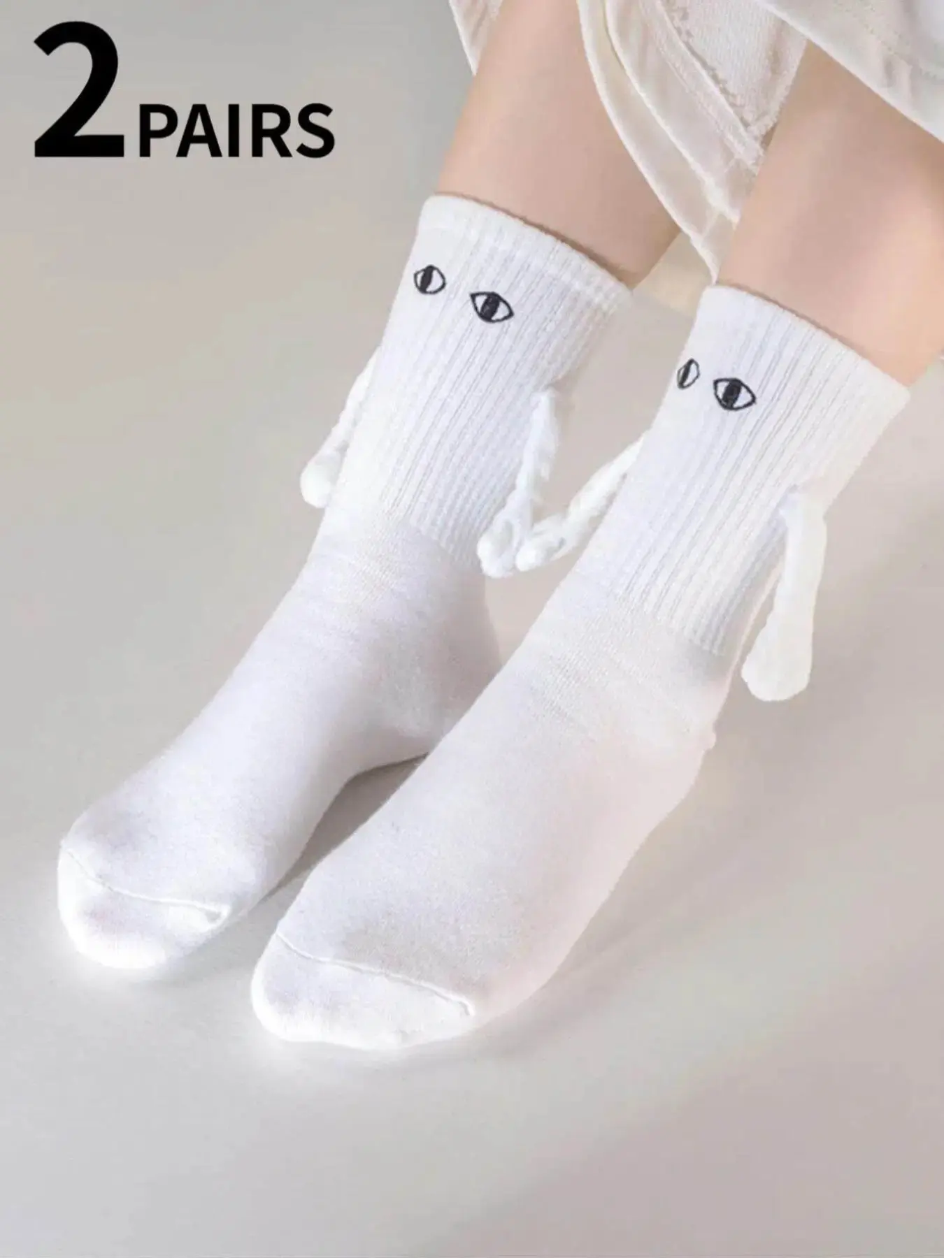 2 Pairs of Black & White Hand-in-Hand Mid-Calf Socks, All Season Socks, Bestie & Couple Must-Haves, Magnetic Socks, Valentine's Day & Bestie Gift, 3D Mid-Calf Puffy Socks, Instagram-Worthy Style, Solid Socks, Sock Set