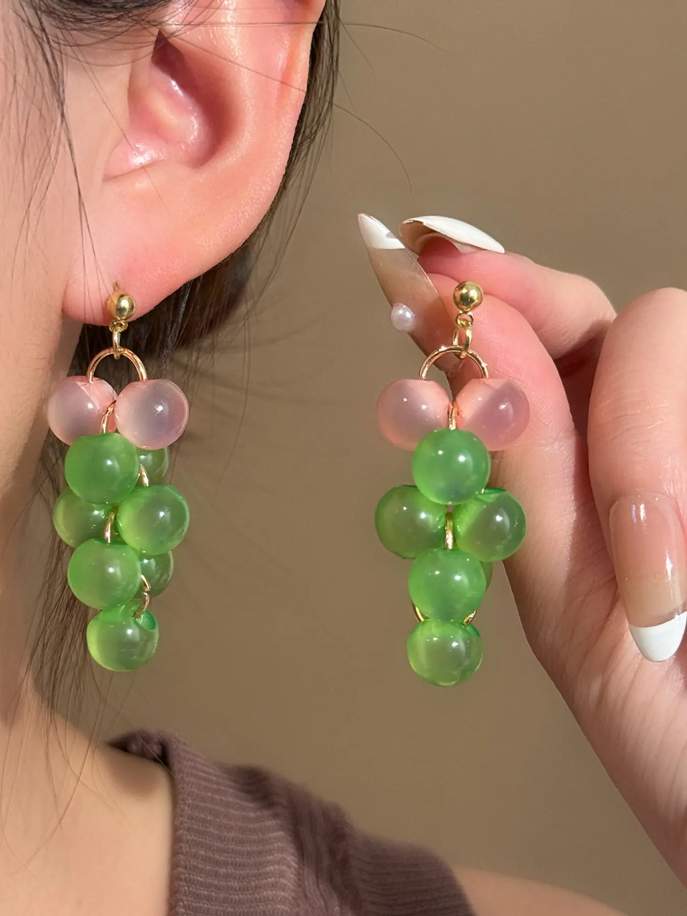 Cute Summer Clear Dopamine Grape Bead Earrings, New Luxury Unique High-End Versatile Studs, Silver Needle Ear Jewelry
