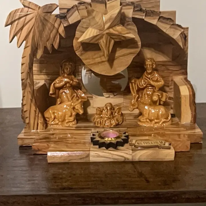 Hand-Carved Olive Wood Nativity from Bethlehem with Detailed Figures and Authentic Bethlehem Design