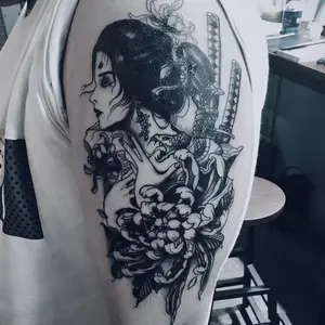 6 Large Herbal Tattoo Stickers, Containing 1 One Geisha Elements and 5 One Random Patterns, Lasting for 7-15 Days, Waterproof and Anti-Friction, Realistic Effect, Suitable for People Who Don't Want Painful Tattoo