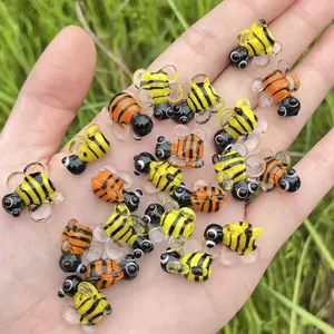 16 mm Handmade Luili Glass Small Bee Beads 3D Design Two Colors for DIY Craft Necklaces Bracelets Earrings Essential Materials