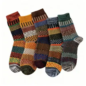 Men's 5 Pairs Vintage Warm Ethnic Pattern Crew Socks, Casual Soft Comfortable Breathable Mid-calf Socks For Daily Wear, Sock Set