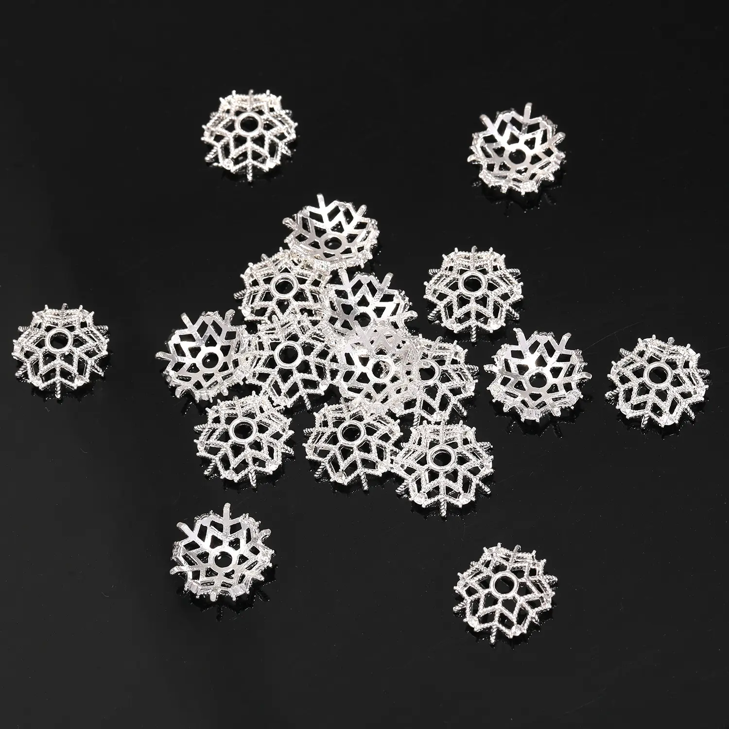 ZY2090012 50PCS Snowflake