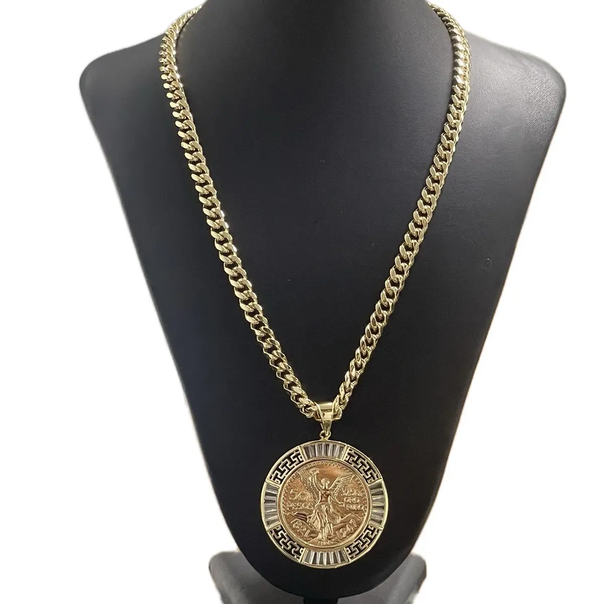 Cuban link chain with Centenario