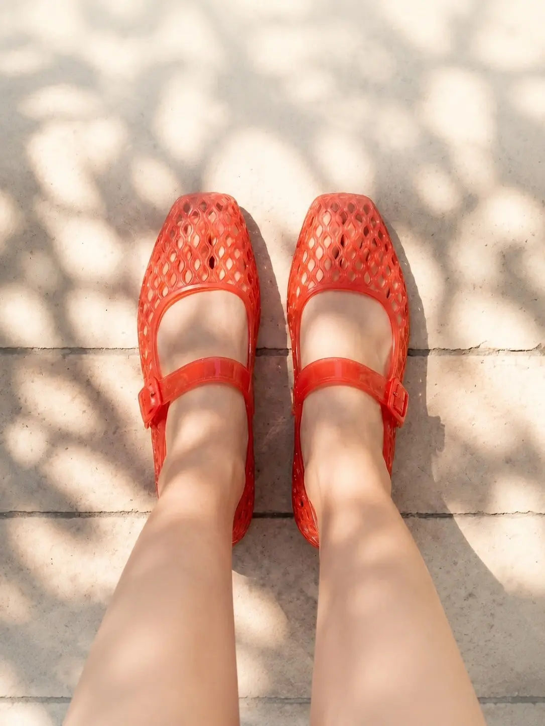 Women Clear Jelly Mary Jane Shoes Lightweight Breathable Hollow Out Flat Sandals Slip On Beach Vacation Shoes