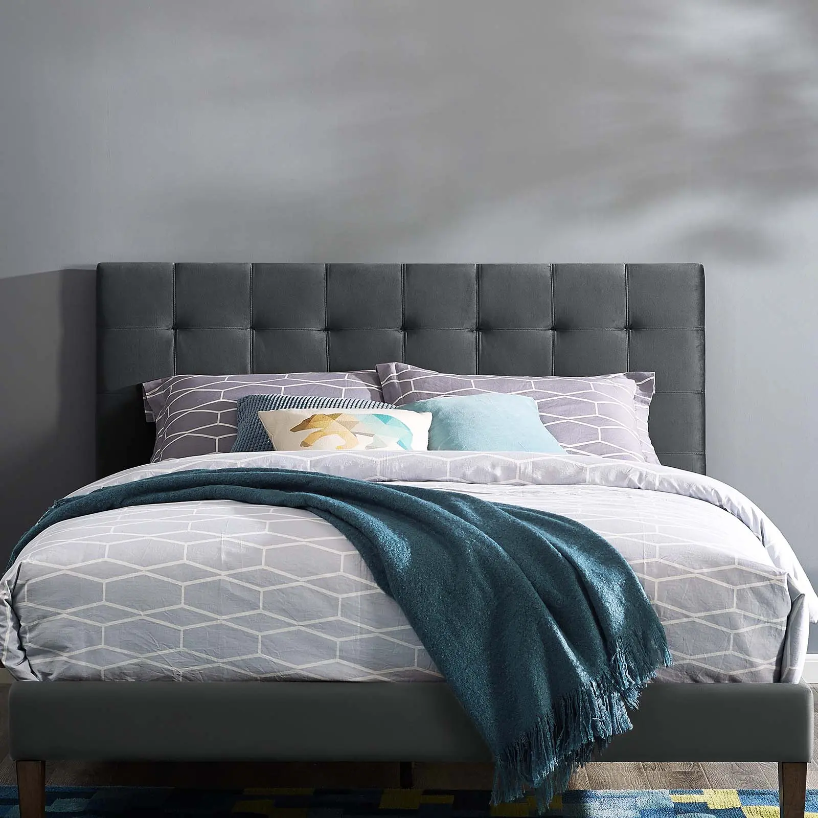 Modway Paisley Headboard - 46-54 Inches Large Headboard, Full/Queen Fit, Tufted Pads, Square Pattern, Stain Resistant Performance Velvet Cover, Gray Upholstered, Extra Wide Post Wood Legs, Bed Frame Accessory with Mount for Master Suite