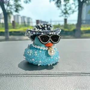 1pc Luxury Rhinestone Duck Car Figurine - Sparkling Pearl Dashboard Decor, Fashionable Car Interior Accessories for Truck, SUV, Ideal Gift