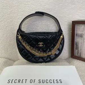 Pre-owned CHANEL 22 Hobo Bag – Quilted Lambskin, Gold Tone Hardware, Chain Accent, 2024 NPL3HK7 HK