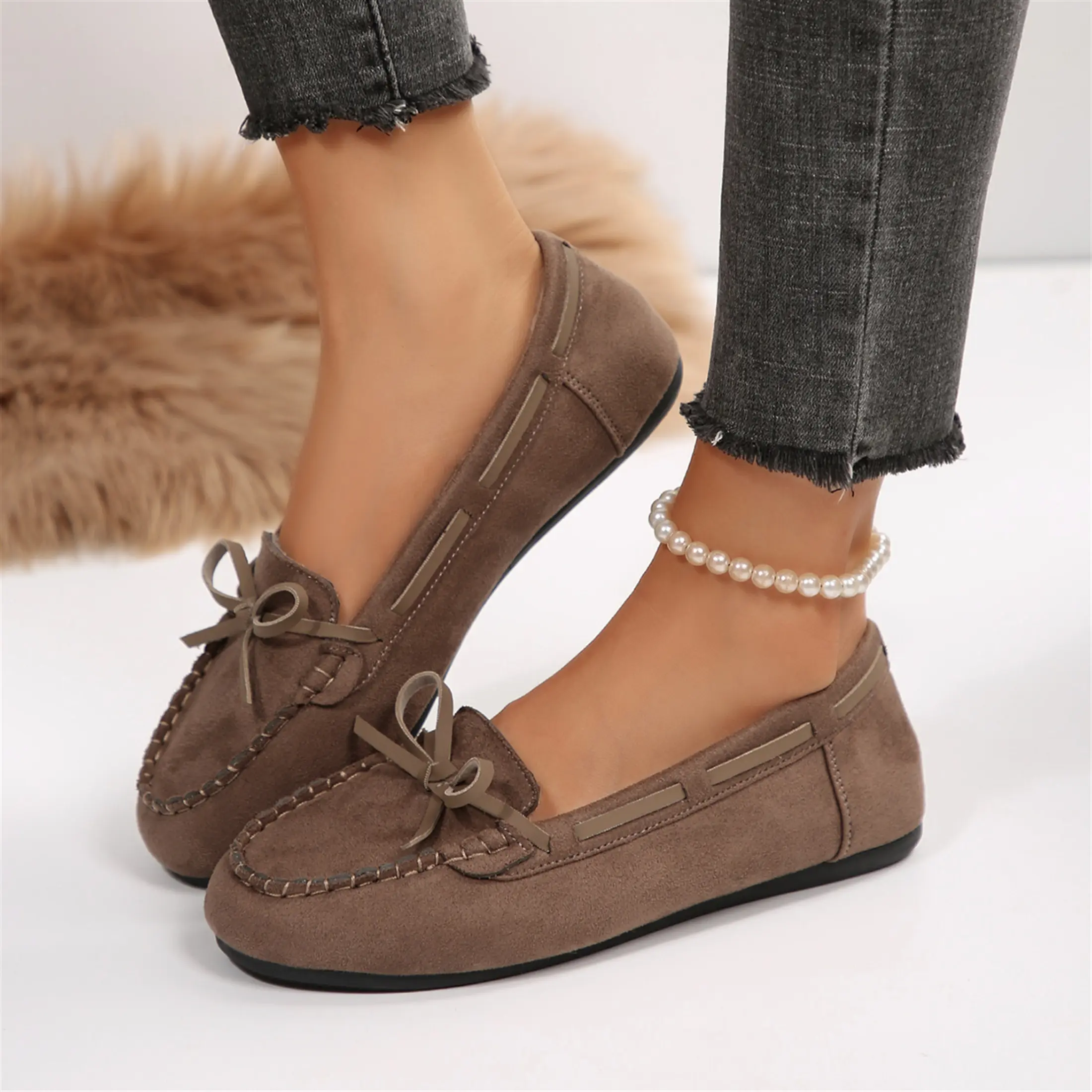 Women's Classic Slippers Retro Warm Slip On Light Slippers Walking Shoes Suitable For Indoor And Outdoor Activities