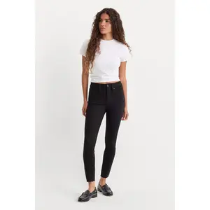 GOOD PETITE SKINNY NEVER FADE JEANS | BLACK001