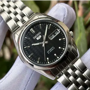 New Seiko 5 Silver Automatic black dial men's watch SNK361