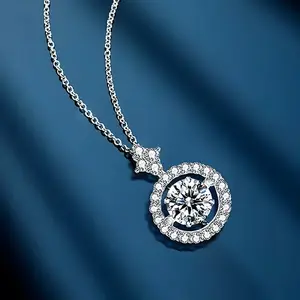 Pure Silver Moissanite Necklace with Heart-Stirring Pendant Round Moissanite Stones Versatile Collarbone Chain for Women Elegant and Luxurious daily party