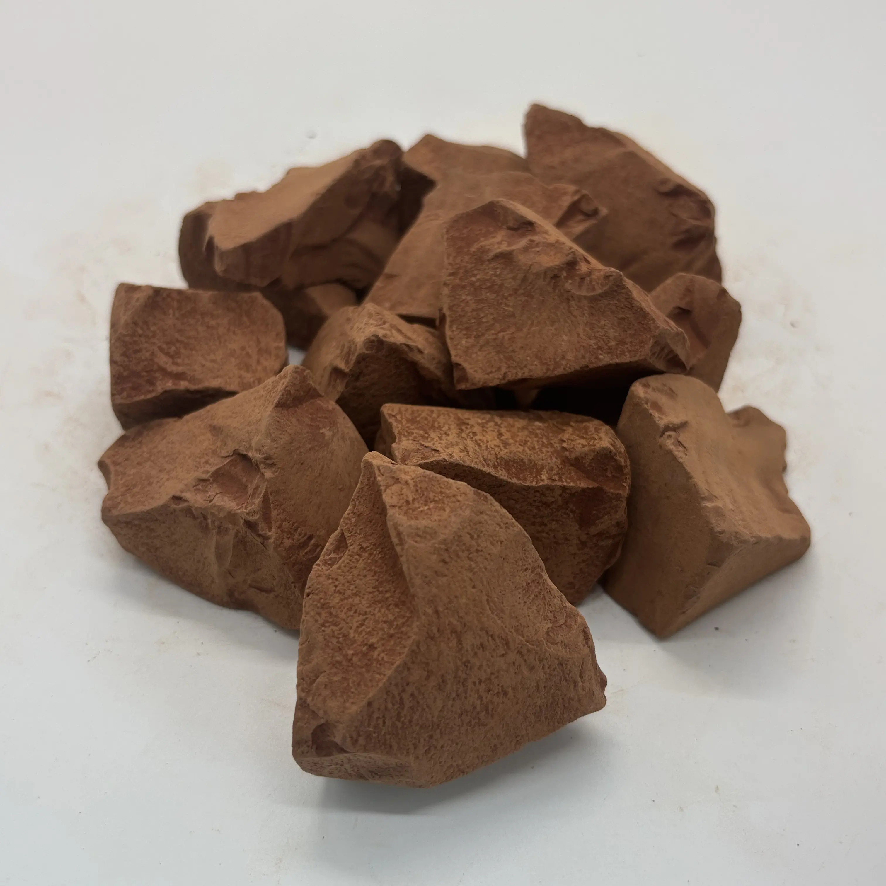 200g (7oz) Edible Cosmetic Grade Ural Red Kaolin Clay - Additive-Free Natural Lump, Hard-Brittle Texture, Slightly Sticky When Wet