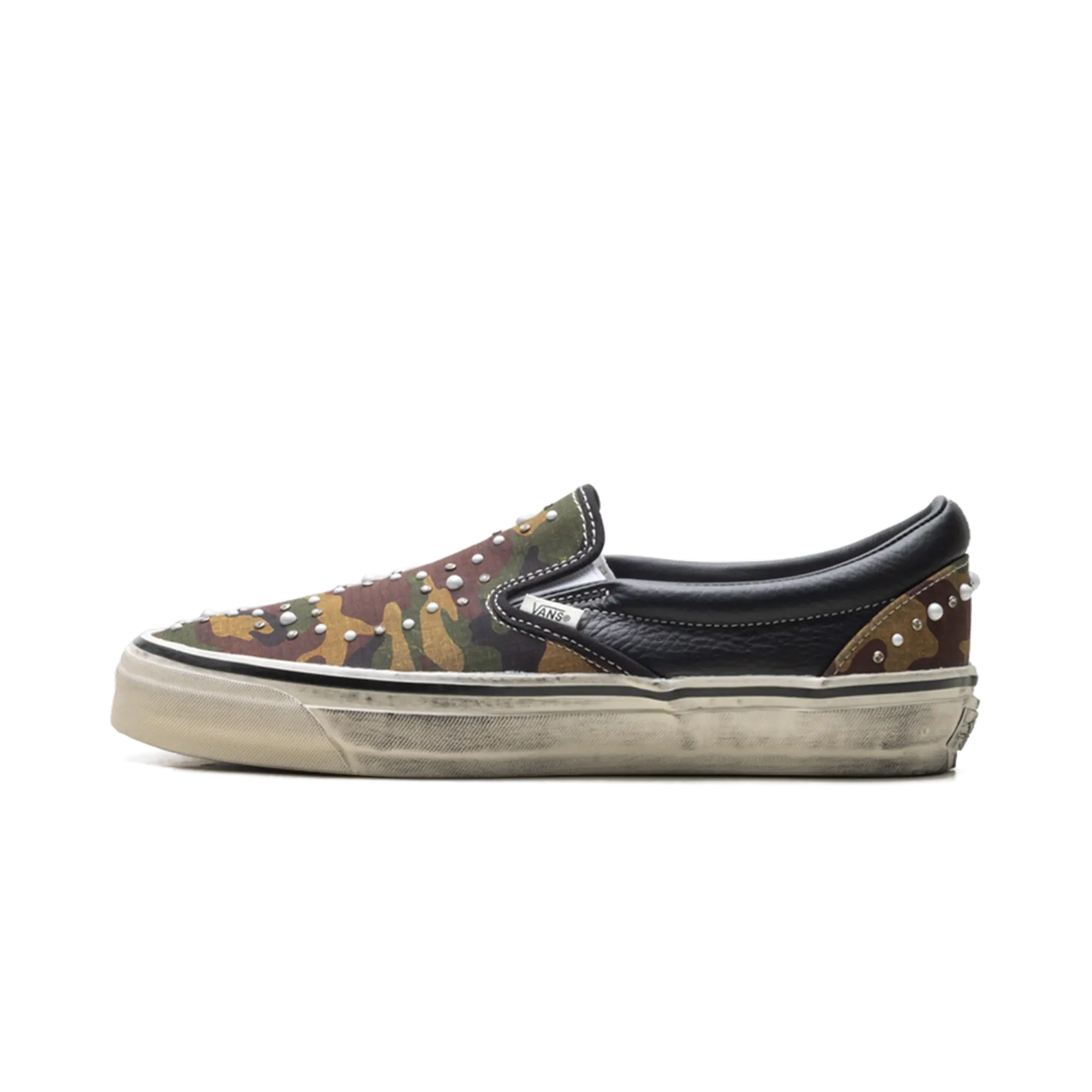 LX Classic Slip-On 98 "Pearlized Pack Camo Black" VN000D9PCAK