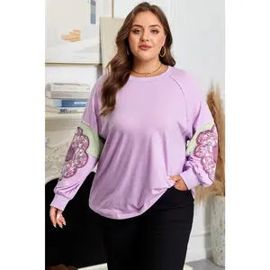 Women's Plus Size Long Sleeve Chic Flower Patch Colorblock Pullover Sweatshirt, Versatile for Everyday Confidence, Pair with Denim & Leggings