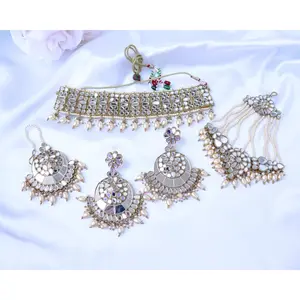 Mirror, Mirror On The Wall Necklace Set