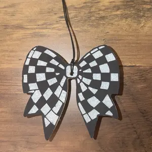 Checkered Bow Freshie - Black and White Checker Pattern Bow