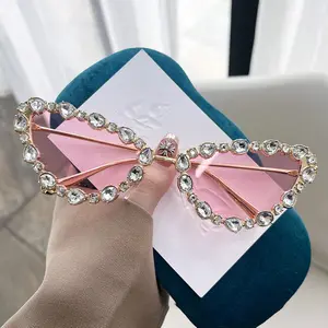 Diamond Cat Eye Sunglasses for Women Rhinestone Frame UV Protection Fashion Eyewear for Daily Wear Party Travel Statement Shades