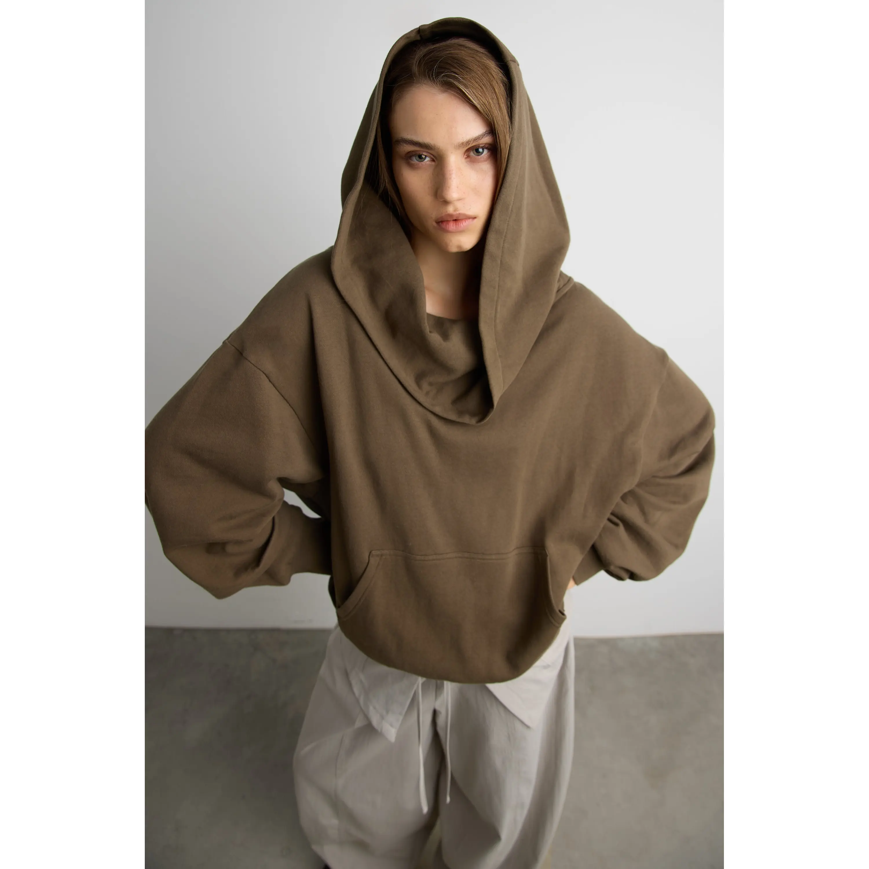 SLOUCHY OVERSIZED HOODIE