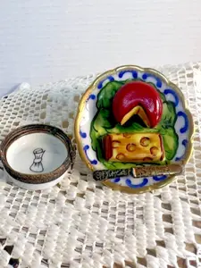 Indulge in Elegance: The Broken Hinge Limoges Trinket Box - A Must-Have for Cheese Lovers!
