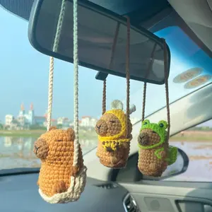 Crochet Capybara Ornament – Cute Car Decoration Rearview Mirror Charm