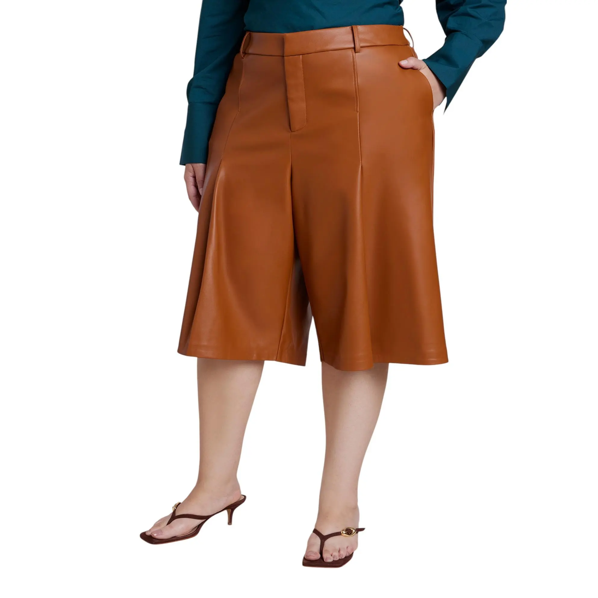 ELOQUII Women's Plus Size Faux Leather Bermuda Short