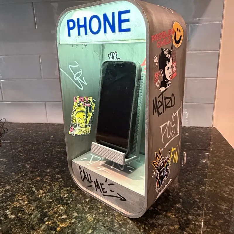 Retro Pay Phone Smartphone Charger and Nightlight, Graffiti Art, MagSafe for iPhone android, vintage payphone charging station, LED light