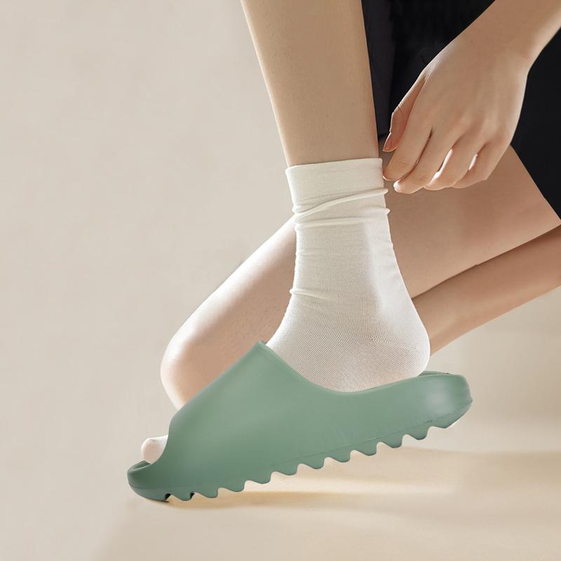 Lumubby Cloud Slippers for Women & Men Comfortable EVA Anti-Slip Pillow Slides Thick Sole Open Toe Sandals Quick-Drying Non-Slip Indoor Outdoor Use