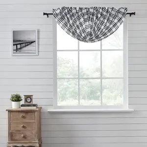 Farmstead Black Plaid Balloon Valance