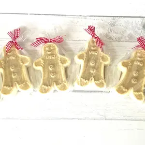 gingerbread man soap gifts, holiday gifts, stocking stuffers, coworker gifts,holiday soap,Christmas Party favors