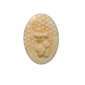 Honey and Oatmeal Soap for Natural Skin Calming and Hydration Gentle Cleanse with Natural Ingredients Ideal for Daily Use