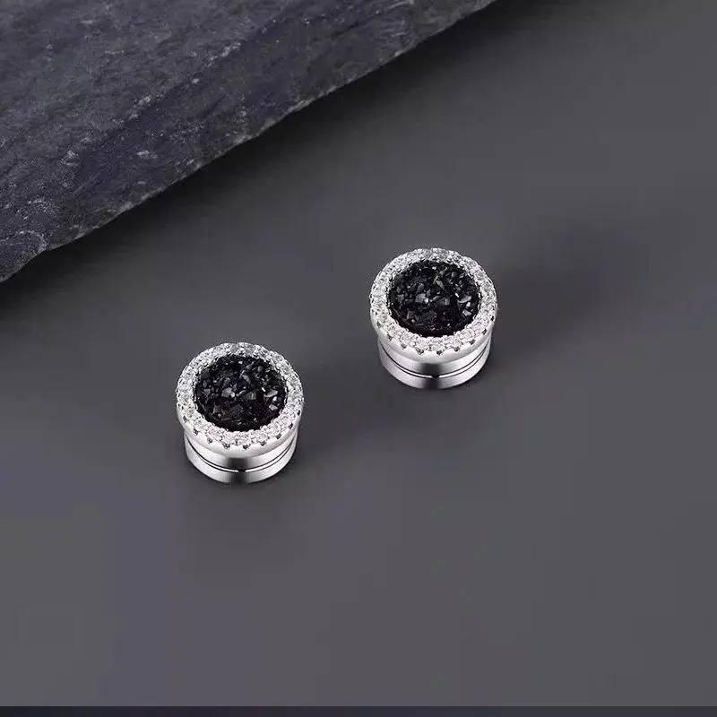 2Pcs Luxury Crystal Black Blue and White Color Magnetic Ear Clips Non Piercing Ear Stud Wedding Jewelry  Accessories For Women